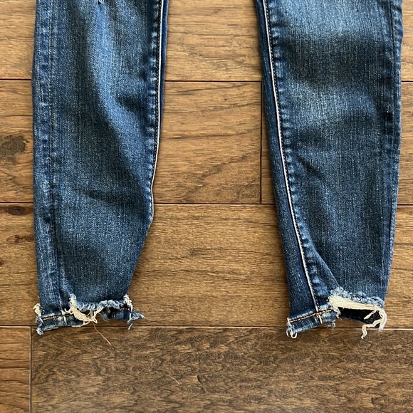 COPY - American Eagle hi-rise jegging crop - Picture 4 of 6